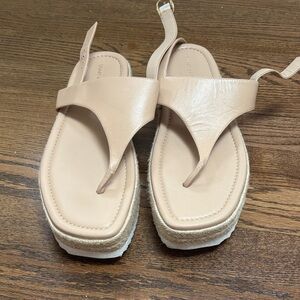 EUC Stuart Weitzman Cream Platform ankle strapSandals